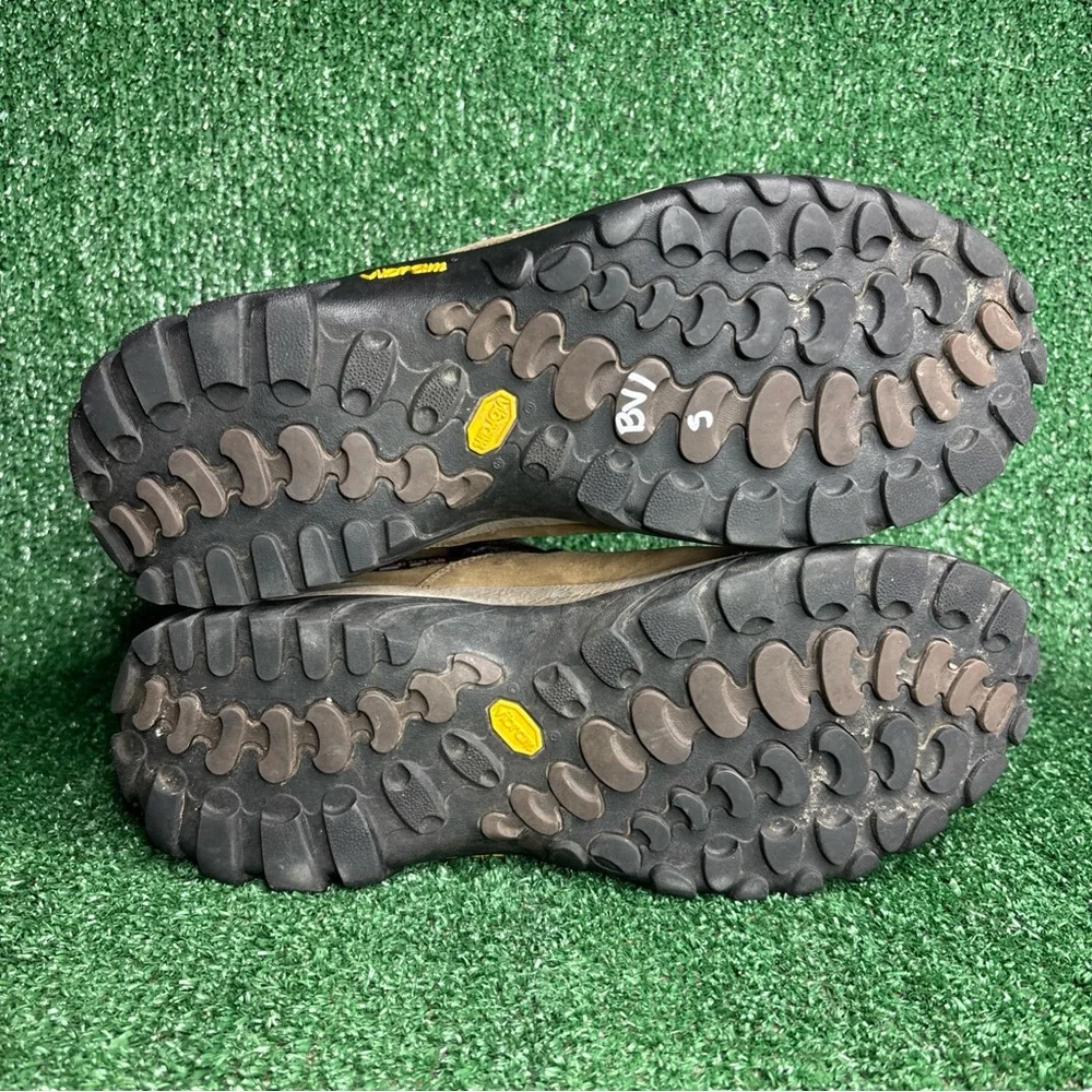 Merrell Phaser‎ Peak J53683 Mens Size 11.5 Waterproof Hiking Boots outdoors